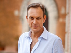 Riccardo Polizzy Carbonelli, Roberto Ferri a Un posto al sole