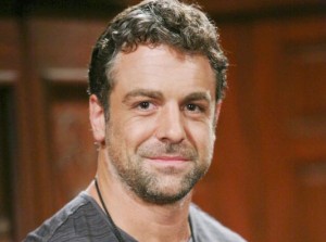 CHRIS MCKENNA intepreta il medico di Katie - anticipazioni Beautiful