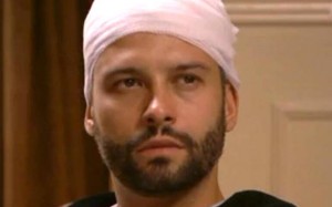 FELIPE esce dal coma - anticipazioni Una vita
