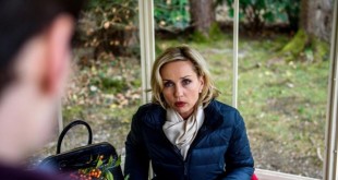 Tempesta d'amore: Beatrice si difende dalle accuse (ARD/Christof Arnold)