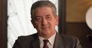 Frank Crudele è Enzo Cafiero in VELVET
