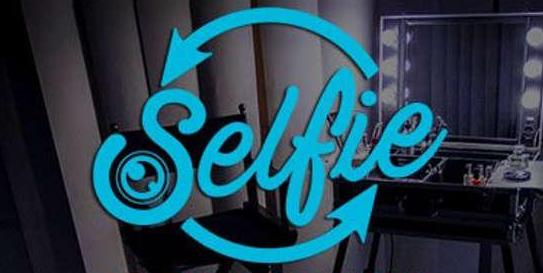 SELFIE (con Simona Ventura) su Canale 5