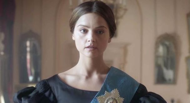 Fiction VICTORIA (Jenna Coleman)