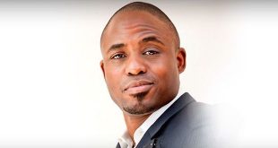 WAYNE BRADY è il dottor Buckingham a Beautiful