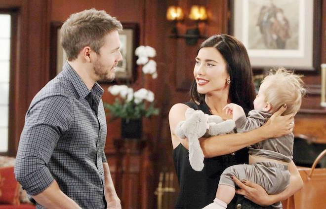 LIAM, STEFFY e KELLY (foto CBS / JPI Studios)