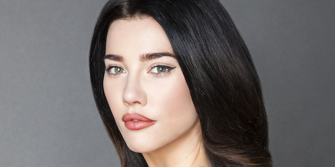 Jacqueline MacInnes Wood è Steffy Forrester / Credits: Gilles Toucas / Bell Phillip TV Productions