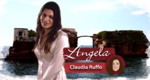 ANGELA (Claudia Ruffo) / Un posto al sole