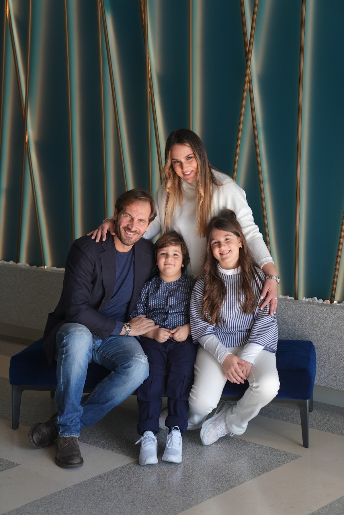 Maurizio Aiello con la sua famiglia