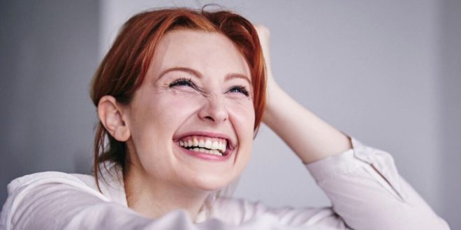 Sophia Schiller interpreta Constanze von Thalheim, Tempesta d'amore (© Nils Schwarz)