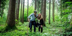 Robert e Ariane dispersi nella foresta, Tempesta d'amore © ARD Christof Arnold (1)
