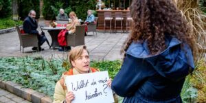 Gerry chiede a Shirin di sposarlo, Tempesta d'amore © ARD/WDR/Christof Arnold
