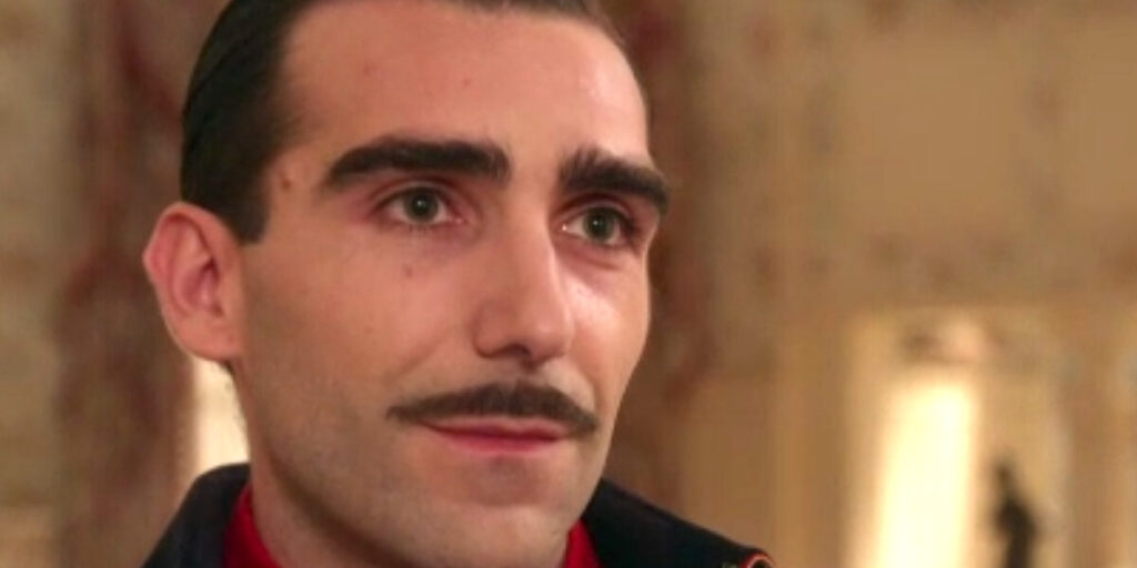La Promessa, anticipazioni: arriva Lorenzo de la Mata, il padre di Curro!