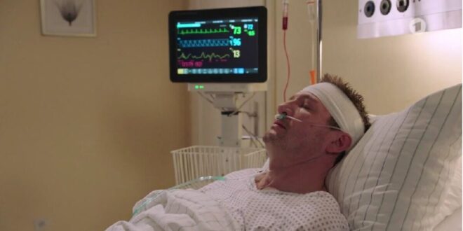 Christoph in ospedale, Tempesta d'amore © ARD (Screenshot) (1)