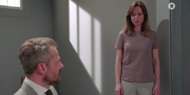 Erik fa visita a Ariane in Carcere, Tempesta d'amore © ARD (Screenshot)