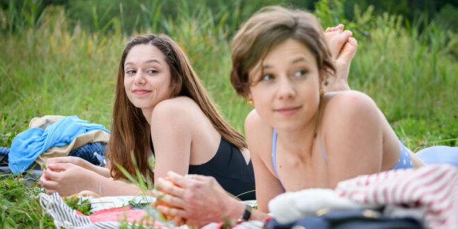 Eleni e Valentina / Tempesta d'amore (foto Mediaset)