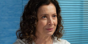 Maria Cristina Mastrangeli è Agata a Un posto al sole (foto RAI)