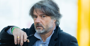 Alberto Rossi è Michele Saviani a Un posto al sole (foto RAI)
