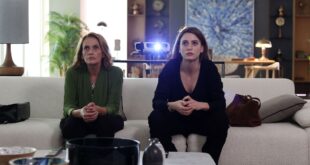 Hulya e Devin / The family (foto Mediaset)
