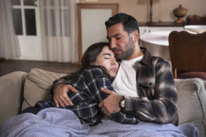 Oylum e Kahraman / Tradimento (foto Mediaset)