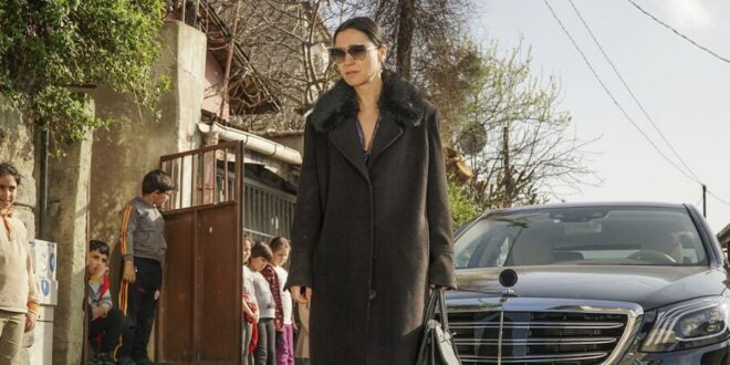 Ender / Forbidden fruit (foto Mediaset)