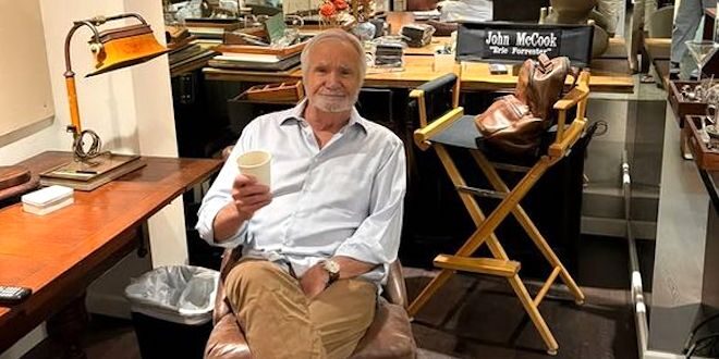 John McCook è Eric Forrester a Beautiful / Foto Instagram
