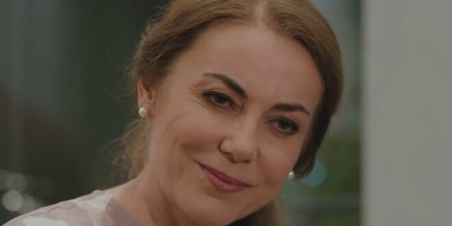 Julide / Forbidden fruit