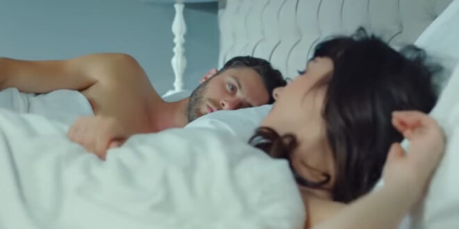 Zeynep / Forbidden fruit