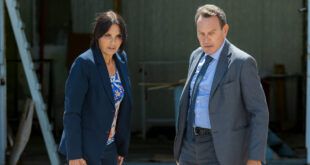 Marina e Roberto / Un posto al sole (copyright foto: RAI)