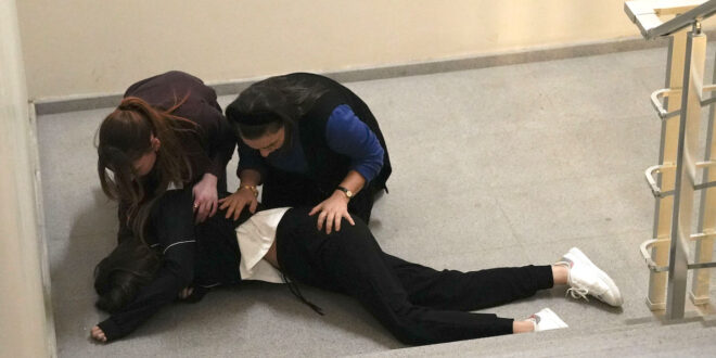 Scena da Tradimento (foto Mediaset)