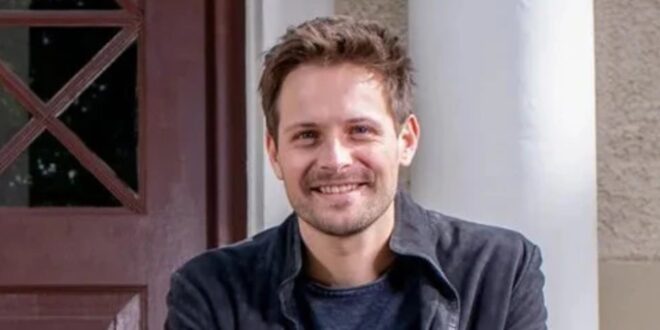 Philip Birnstiel è Massimo Foghetti a Tempesta d'amore