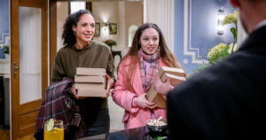 Nicole e Valentina / Tempesta d'amore (foto Mediaset)