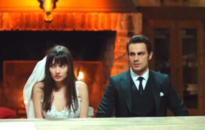 Zeynep e Dundar / Forbidden Fruit