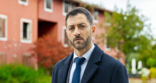 Carlo Caracciolo è Gennaro Gagliotti a Un posto al sole (foto RAI)