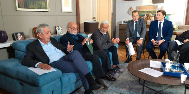 Riunione di condominio / Un posto al sole (foto RAI)