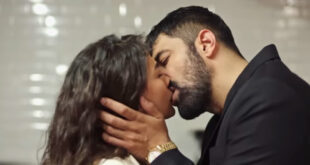 Bacio Tahir - Farah / Io sono Farah