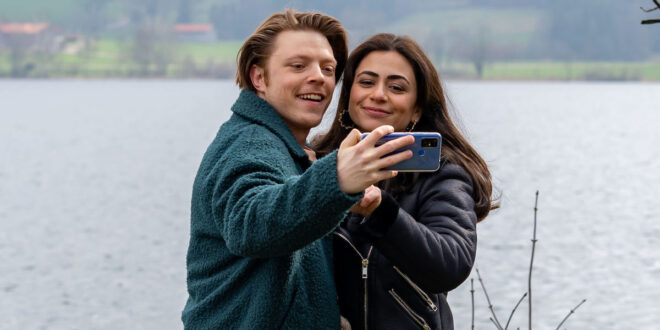 Theo e Lale / Tempesta d'amore (foto Mediaset)