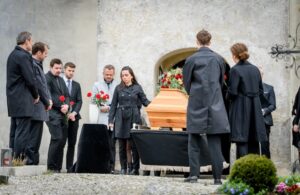 Il funerale di Theo 2, Tempesta d'amore © ARD WDR Christof Arnold