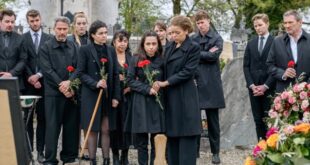 Funerali di THEO / Tempesta d'amore