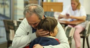 Enver e Doruk / La forza di una donna (foto Mediaset)