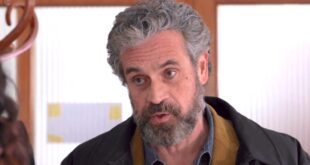 Mauro Mercatali è Vanni Musella a Un posto al sole (screenshot)
