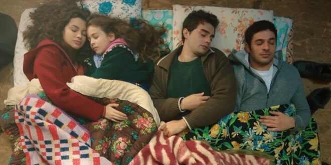 I fratelli Eren nel pollaio / Tutto per la mia famiglia