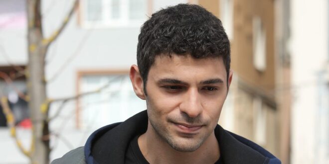Kadir / Tutto per la mia famiglia (foto Mediaset)