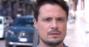 Gianluca di Un posto al sole (screenshot)