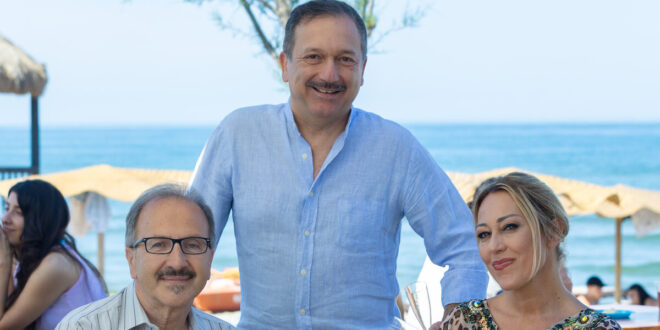 Walter Melchionda, Francesco Procopio e Lara Sansone / Un posto al sole (foto RAI)